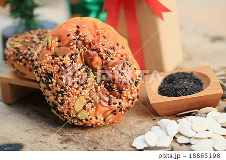 Whole wheat bread yule 18865198