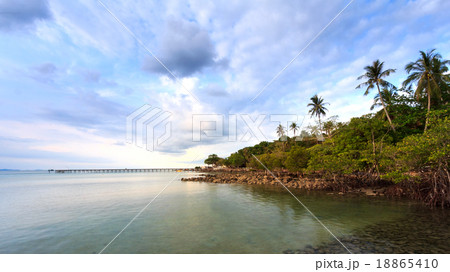 Summer Island 18865410
