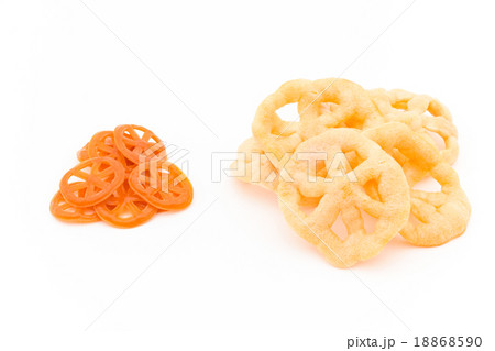 調理前と調理後のドゥリートス(ドゥーロス) 調理前と調理後のドゥリートス(ドゥーロス) 18868590