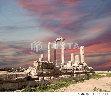 Temple of Hercules,  Citadel Hill, Amman, Jordan 18868743