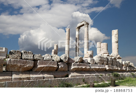 Temple of Hercules,  Citadel Hill, Amman, Jordan 18868753