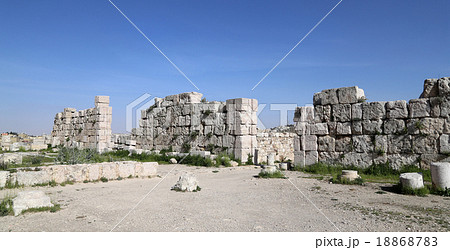 Amman city landmarks-old roman Citadel Hill,Jordan 18868783