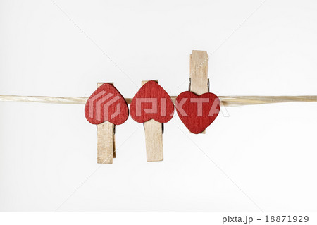clothes pins with small hearts 18871929