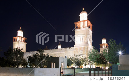 King Hussein Bin Talal mosque in Amman , Jordan 18876263