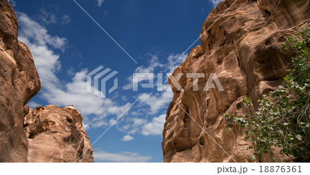 Mountains of Petra, Jordan, Middle East 18876361