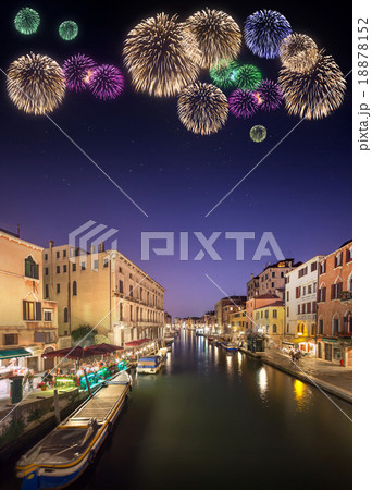 Beautiful fireworks under  canals in Venice 18878152
