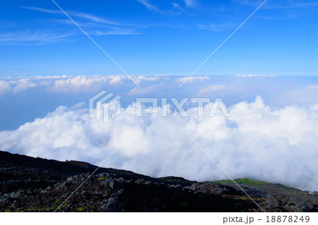 富士山から見る雲海 18878249