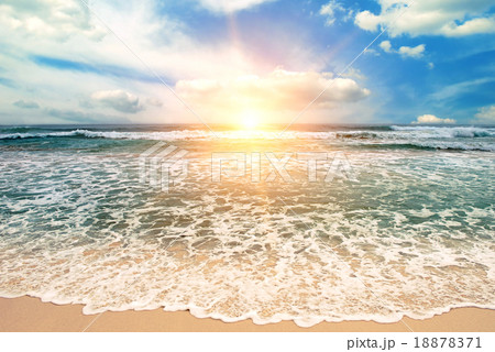 Beautiful sunrise over the sea 18878371