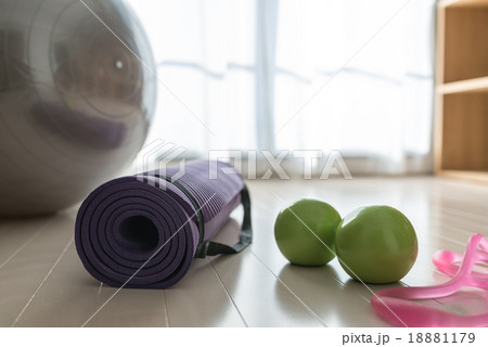 ヨガスタジオ 18881179