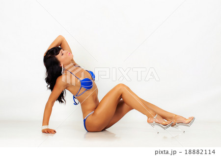 Girl with perfect figure Girl with perfect figure 18882114