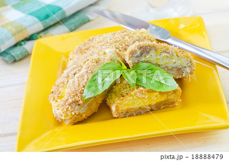 Chicken cordon bleu 18888479