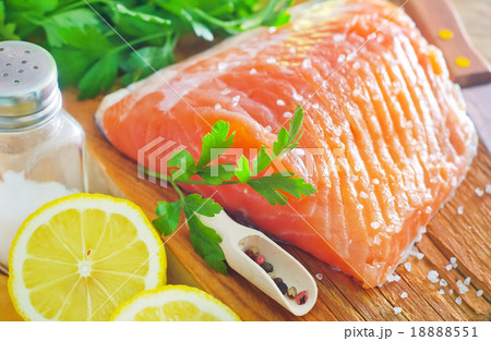 salmon 18888551