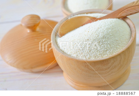 semolina semolina 18888567