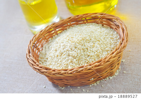 sesame 18889527
