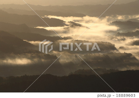 九十九谷の雲海 18889603