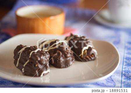 chocolate cookies with nuts chocolate cookies with nuts 18891531