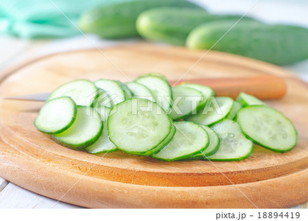 cucumbers 18894419