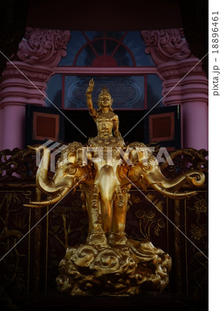 The Erawan Museum(「エラワン博物館」ドーム前入口にある像) The Erawan Museum(「エラワン博物館」ドーム前入口にある像) 18896461