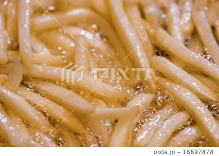 ポテトフライ 18897878
