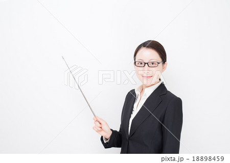 スーツ 女性 メガネ 指示棒の写真素材 1459