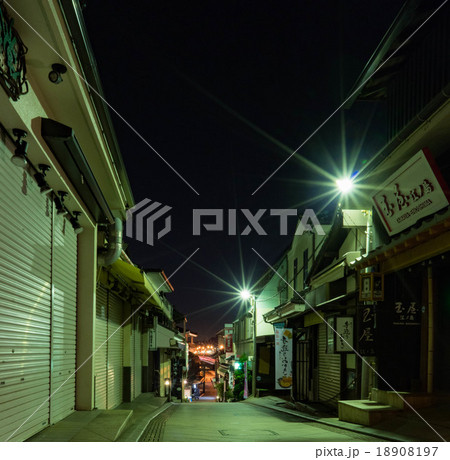 江島神社 参道の夜景 18908197