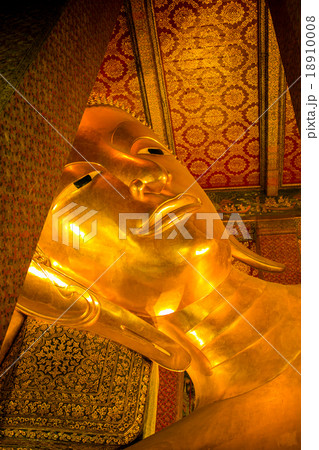 Head of Hue Golden Buddha reclining(Phra Saiyat) i 18910008