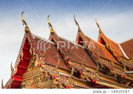 Thai temple (Wat Soithong) Pagoda roof  18910587