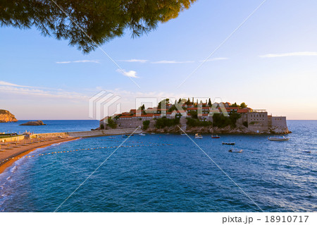 Island Sveti Stefan - Montenegro 18910717