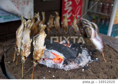 鮎の串焼き 18912020