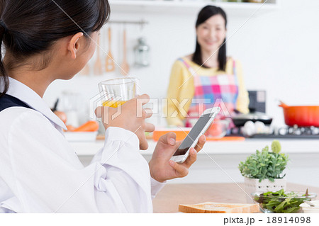 母子(朝食) 母子(朝食) 18914098