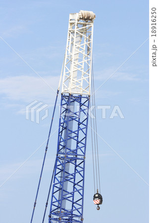 Crane hook on the blue skay Crane hook on the blue skay 18916250