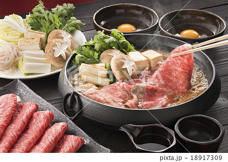 すき焼き すき焼き 18917309