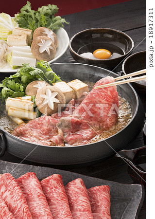 すき焼き すき焼き 18917311