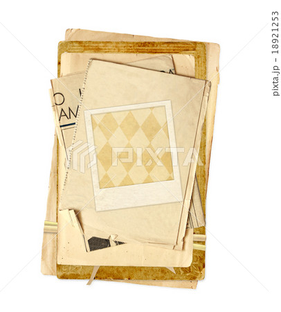 Old paper and vintage photos 18921253