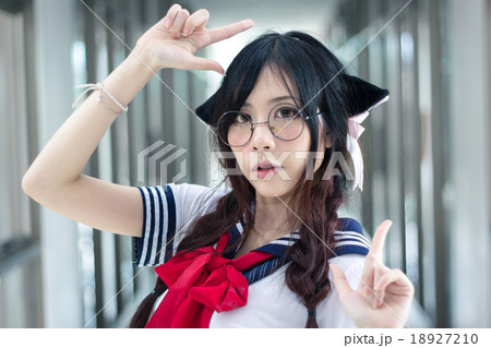 Asian school girl Asian school girl 18927210