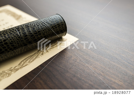 卒業証書 卒業証書 18928077