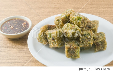 Fried Steamed Garlic Chives Dumpling Fried Steamed Garlic Chives Dumpling 18931870