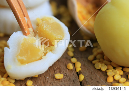 Mochi japanese dessert Mochi japanese dessert 18936143