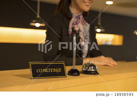 受付カウンター 18936593