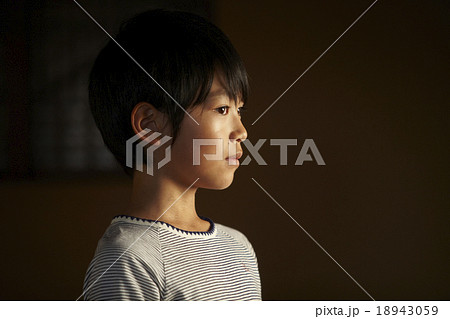 少年から青年への成長 18943059