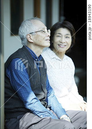 熟年夫婦の幸せな日常 18943190