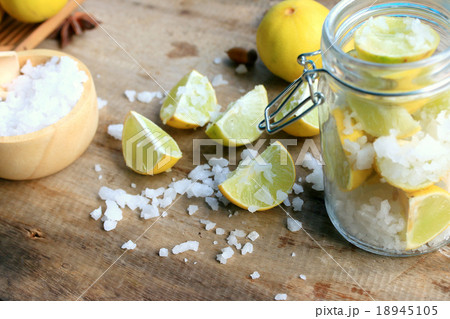lemon sliced with salt 18945105