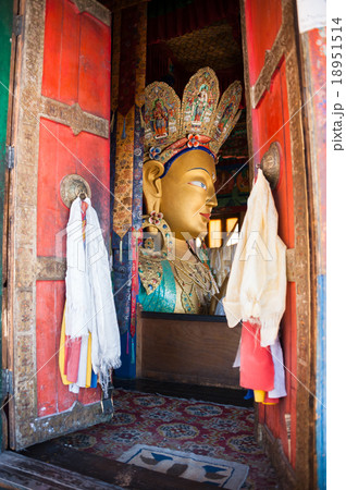 The statue of Maitreya Buddha at Thikse Monastery 18951514