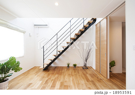 階段のある部屋 階段のある部屋 18953591