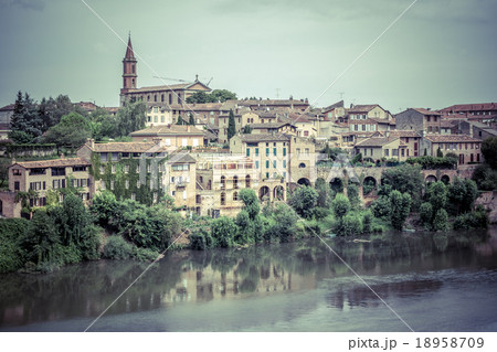 Old town of Albi, France 18958709