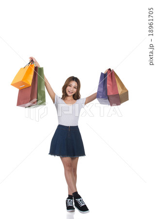 Asian woman shopping 18961705