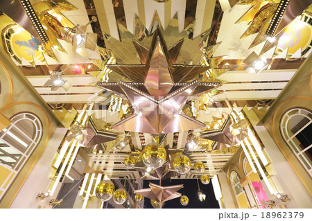 Harbour City in Hong Kong Christmas  18962379