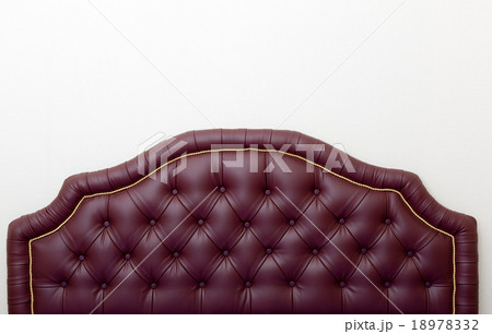 Texture of vintage buttoned leather stylish upholstery 18978332