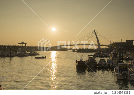 台湾 淡水 漁人碼頭 夕焼け 台湾 淡水 漁人碼頭 夕焼け 18984881