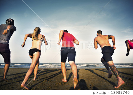 Summer Beach Friendship Holiday Vacation Concept Summer Beach Friendship Holiday Vacation Concept 18985746